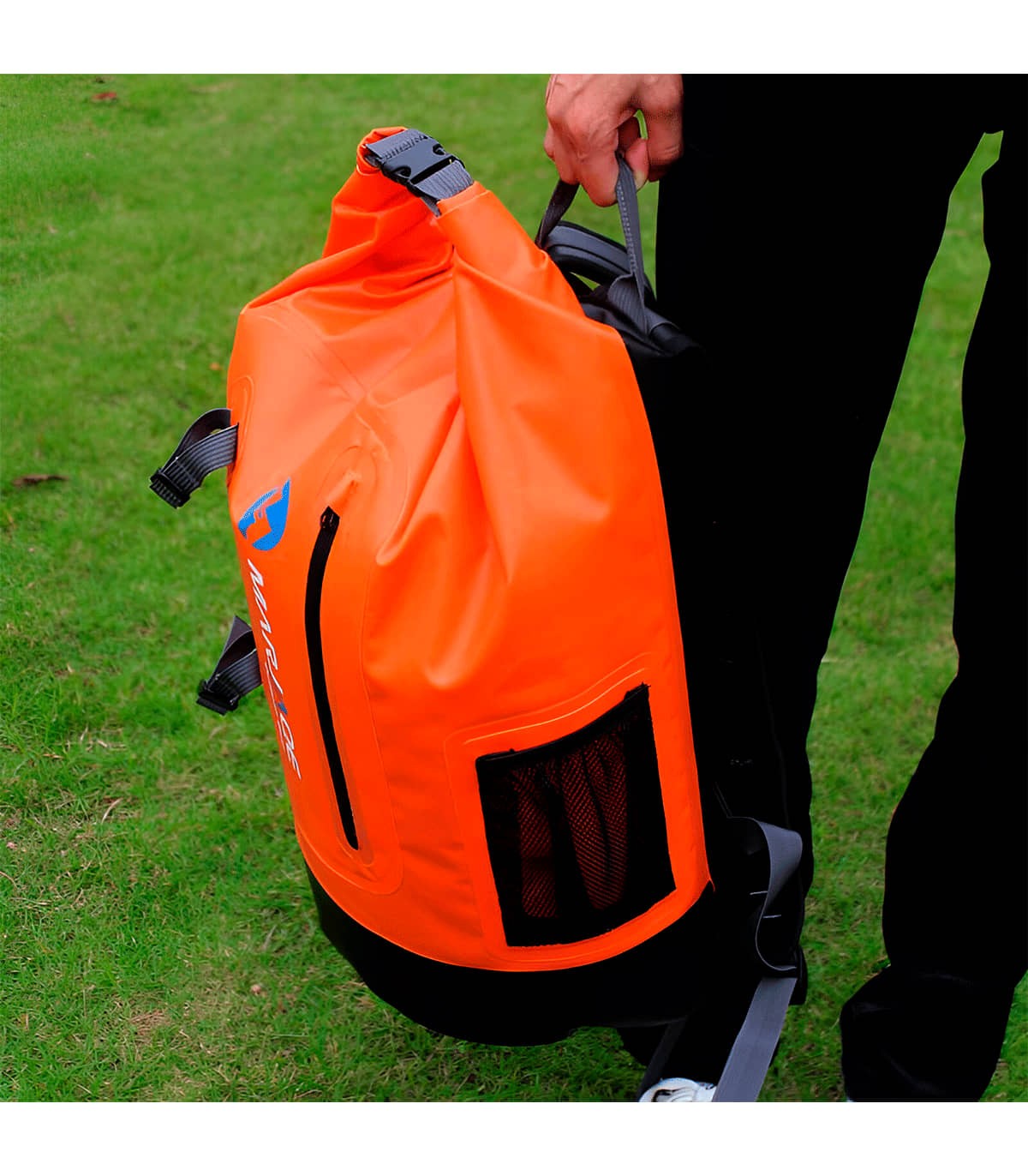 MOCHILA ESTANCA 30L PARA ACTIVIDADES ACUÁTICAS