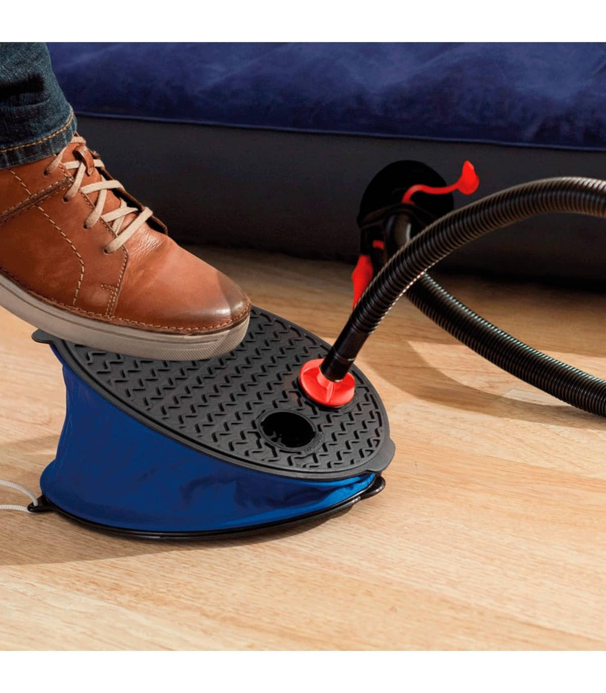 HINCHADOR DE PIE INTEX CON 3 BOQUILLAS 28 CM